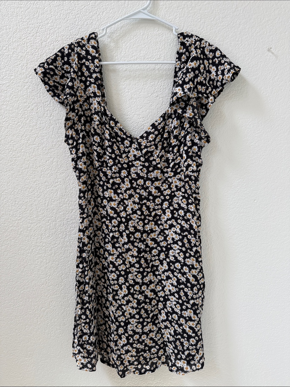 Hurley Black Floral V-Neck Tunic with Daisies